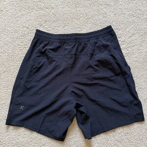NWOT Mens Lululemon Pace Breaker Short 7" Linerless - M - Black